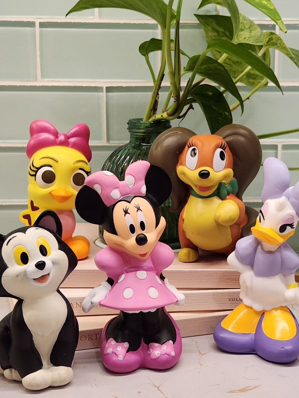 2019 Disney Store  Minnie Mouse & Friends Bath Toy Bundle of 5